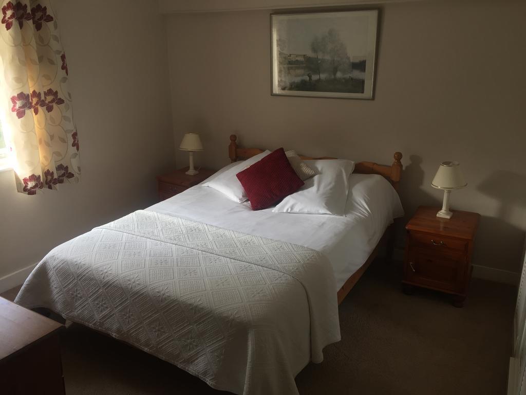 The Winchfield Inn Extérieur photo