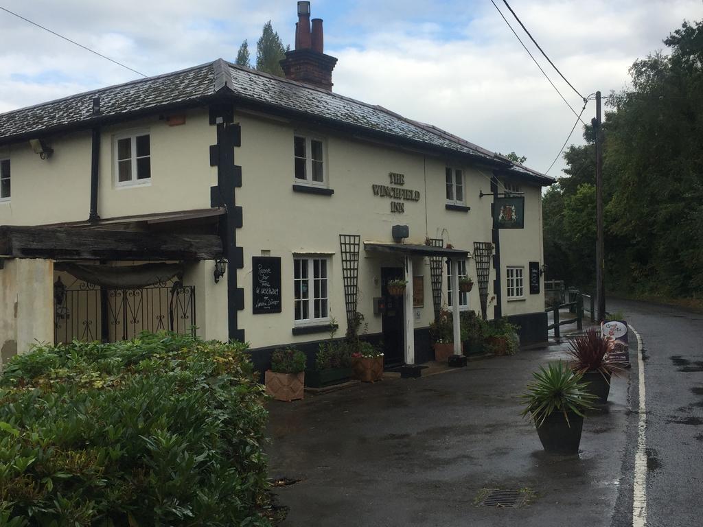 The Winchfield Inn Extérieur photo