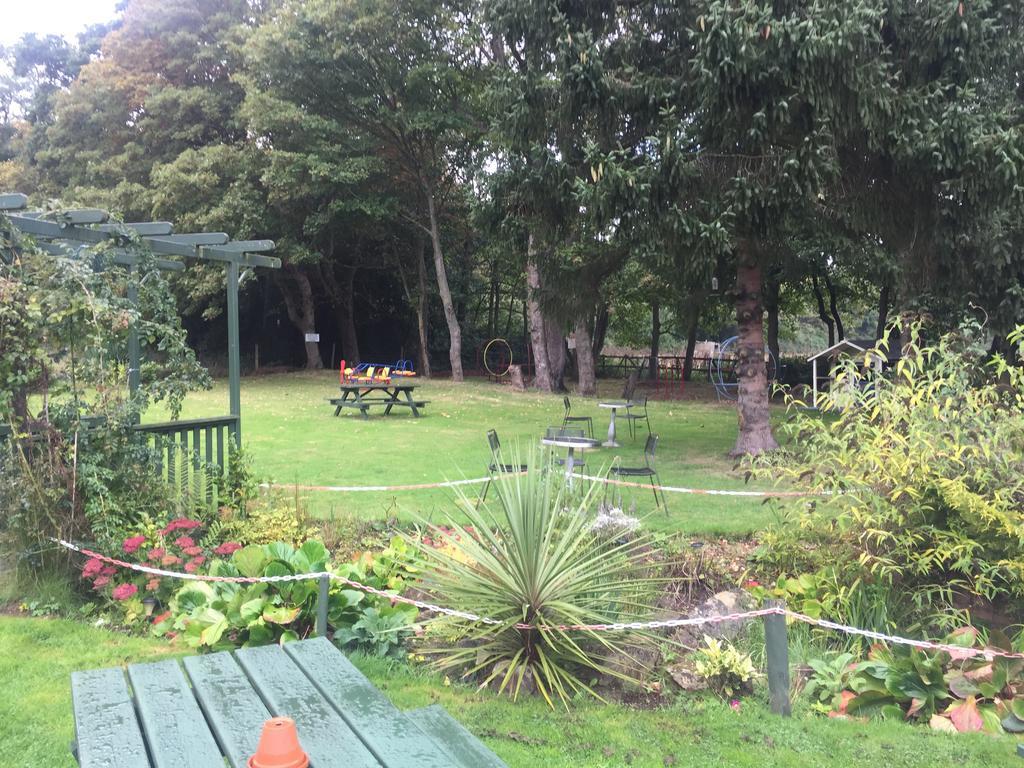 The Winchfield Inn Extérieur photo